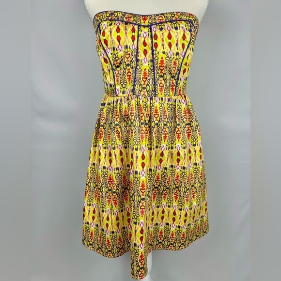 Flying Tomato Dresses & Skirts - Flying Tomato Strapless Mini Dress Lemon Yellow Fit & Flare Purple Piping Small